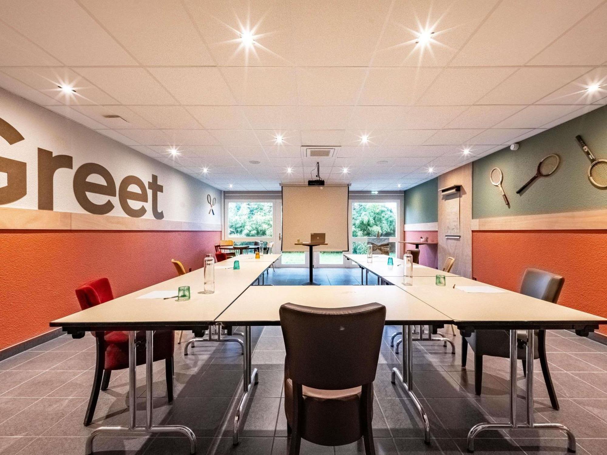 Greet Hotel Massieux Lyon Nord المظهر الخارجي الصورة
