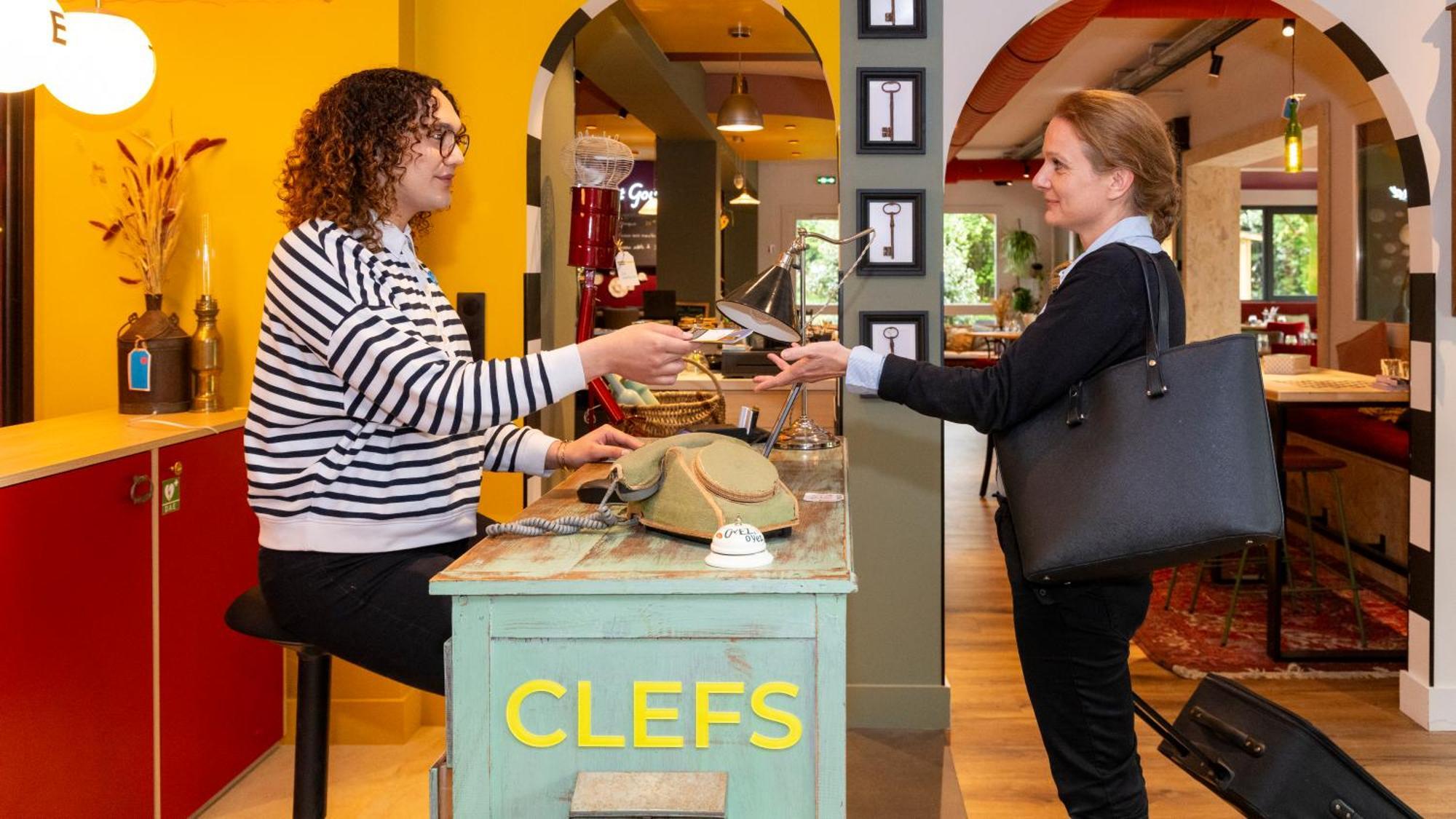 Greet Hotel Massieux Lyon Nord المظهر الخارجي الصورة