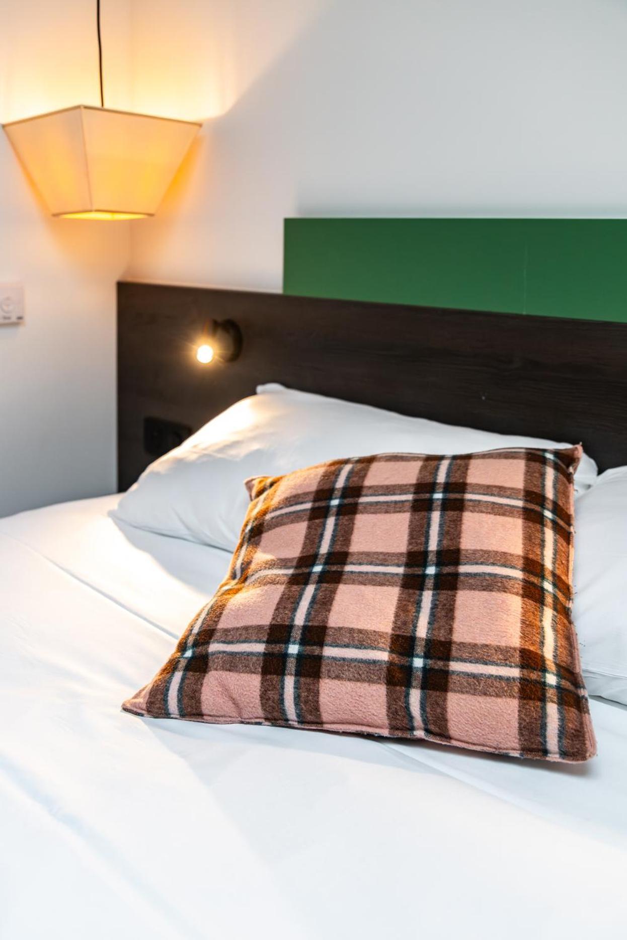 Greet Hotel Massieux Lyon Nord المظهر الخارجي الصورة
